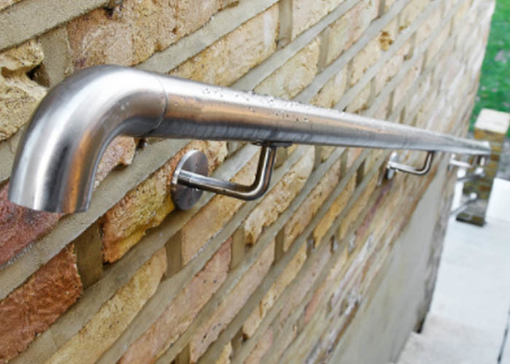 China Stable Safe Stainless Steel Wall Mounted Handrail For Construction Building supplier