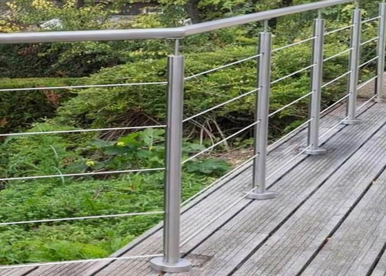 China Energy Conservation Stainless Steel Guardrail , Stainless Steel Banister Easy Maintenance supplier