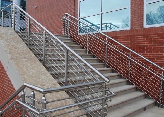China Low Hardness Stainless Steel Pipe Railing , Steel Pipe Handrail For Bridge / Road / Factory supplier