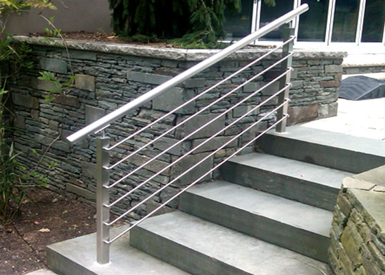 China High Flatness Stainless Steel Railing / Stainless Steel Stair Handrail For Exhibition Center supplier
