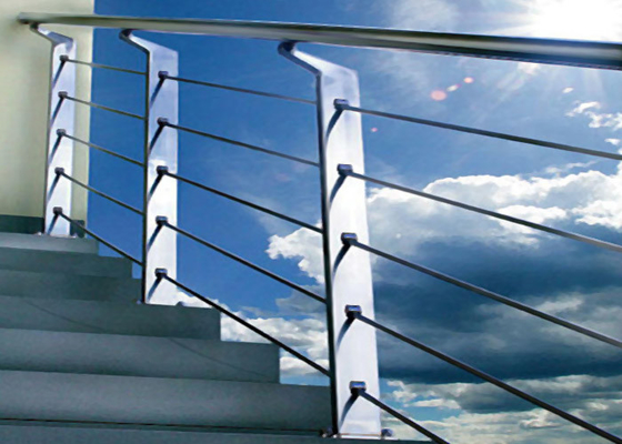 China Silver Color Stainless Steel Railing For Protection Personal Safety GB Approved supplier