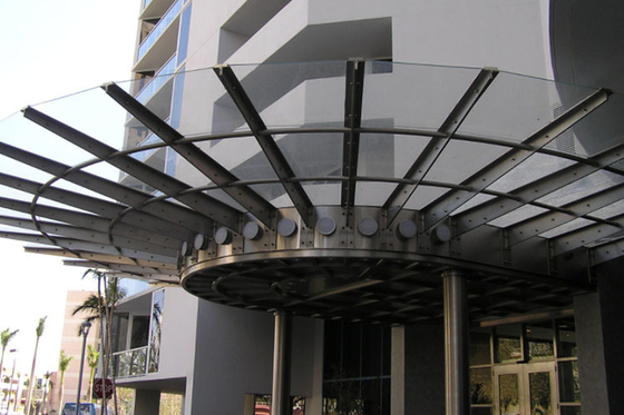 China Ultra Long Durability Metal Canopies And Awnings Rainwater Self Cleaning Sound Absorbing supplier