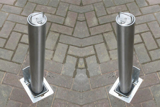 Easy Maintenance Heavy Duty Steel Bollards For Isolation Roads / Buildings / Parking supplier