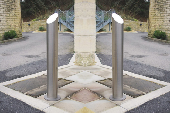 High Flexibility Security Posts And Bollards Simple Designs Suit Any Architectural Building supplier