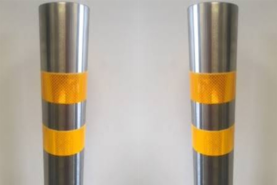 Yellow Mark Safety Posts Bollards , Automatic Security Bollards For Pedestrian Streets supplier